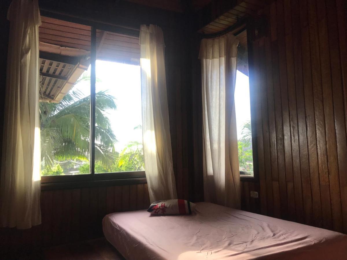 Bed and Breakfast The Roadhouse Тена Экстерьер фото